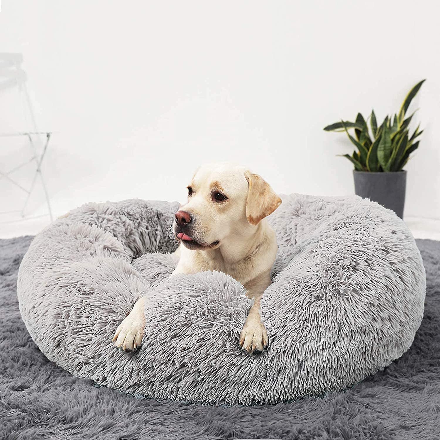 Calming Dog Bed for Large Dogs – Fluffy Donut Cuddler, Anti-Anxiety Design, Washable, Gray 30"